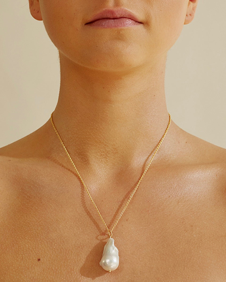 Natural Baroque Pear Necklace 45cm