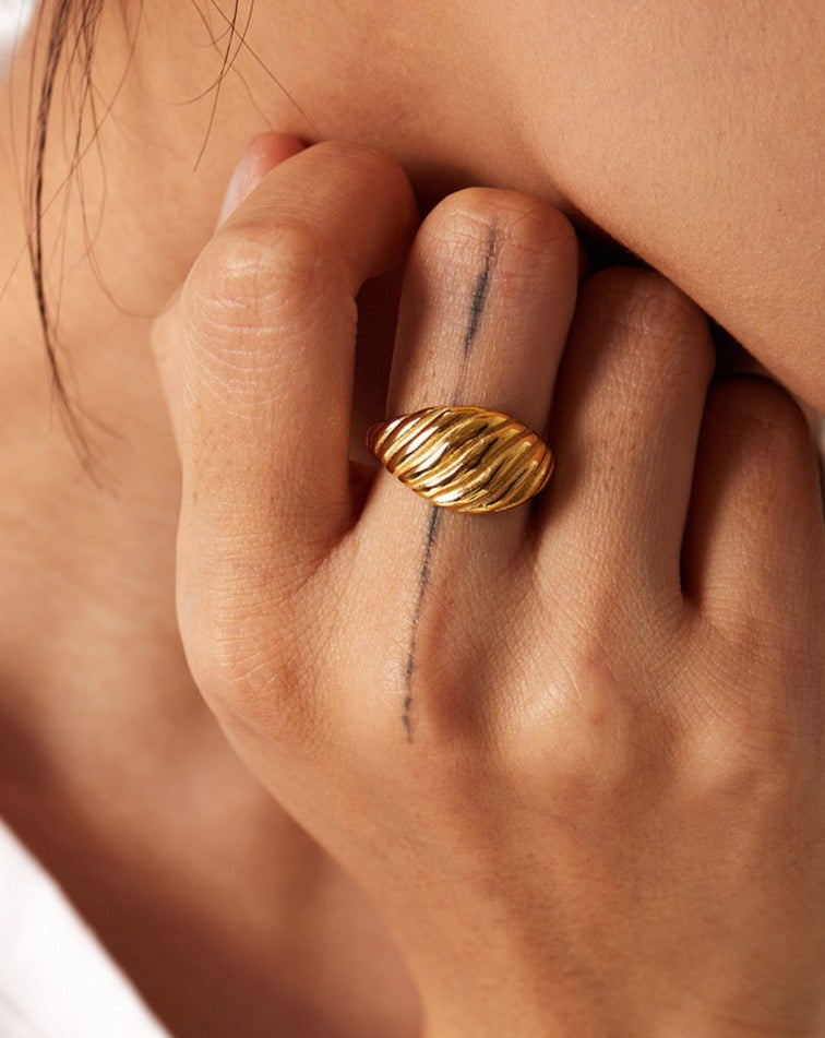 Stylish Gold ring, C&L jewellery Croissant Ring
