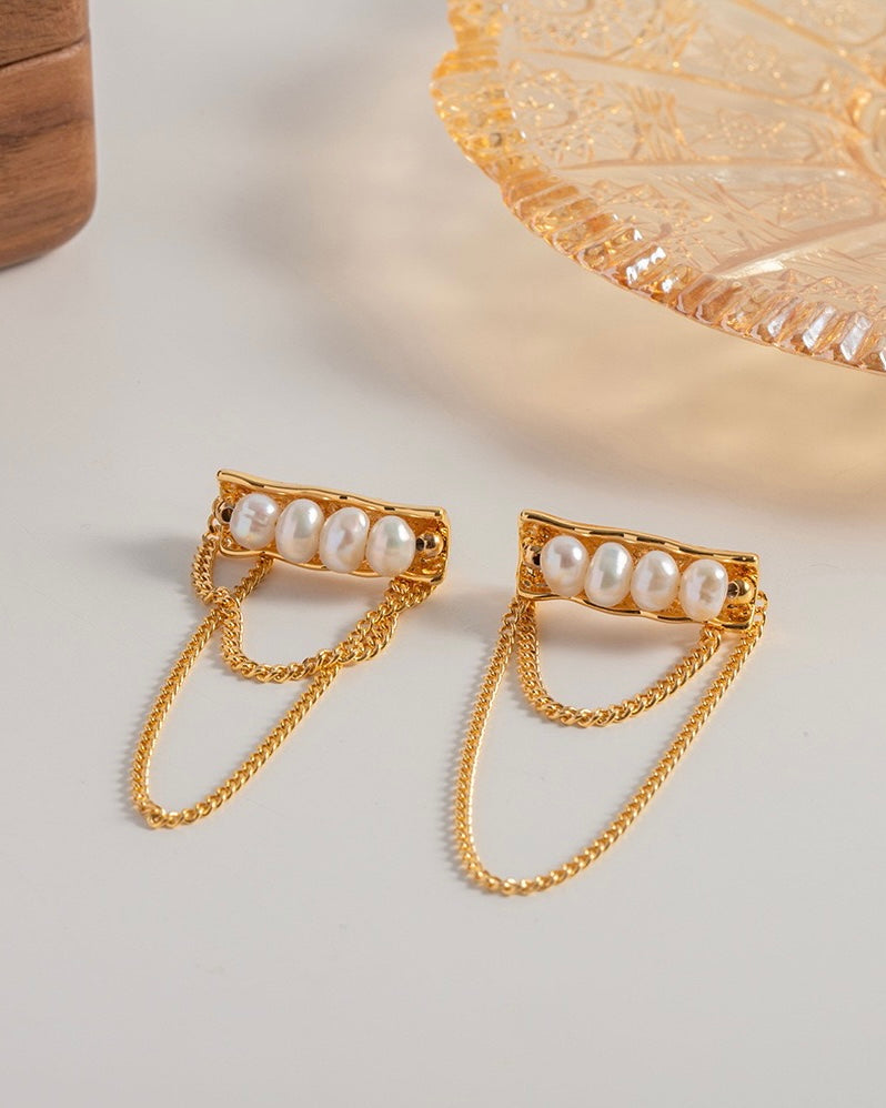 Cool Pearl Girl Earrings
