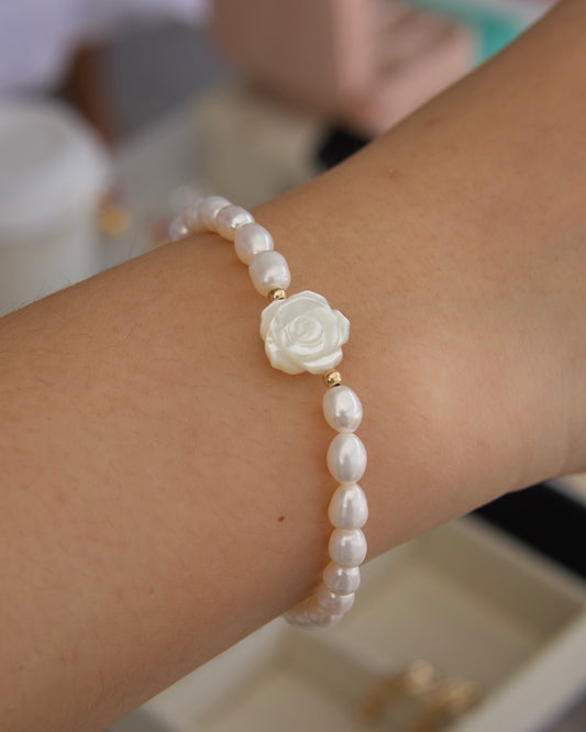 Camellia Pearls Bracelet